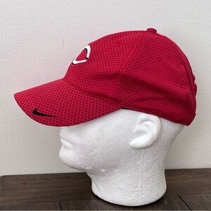 Nike Cincinnati Reds Adjustable Hat